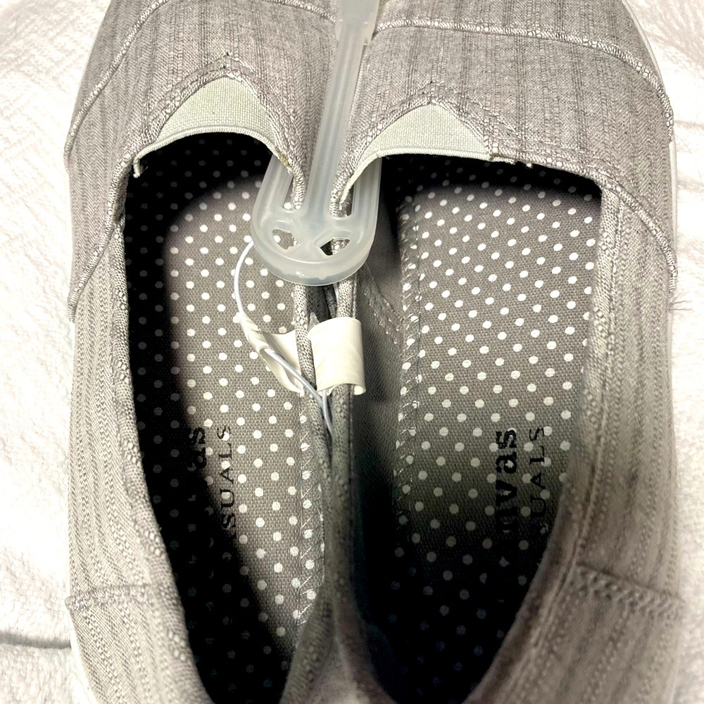 Canvas Casuals ladies grey slip on shoes size 9/10 xl. New.  #1152